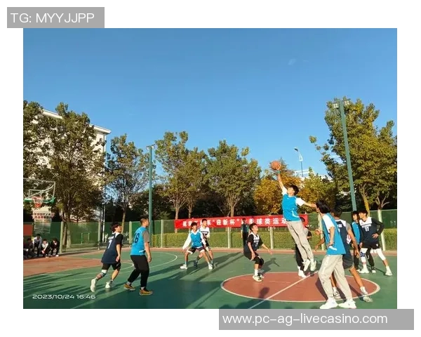 武汉业余足球队奋勇拼搏展现青春风采助力社区体育发展 武汉业余足球队奋勇拼搏展现青春风采助力社区体育发展